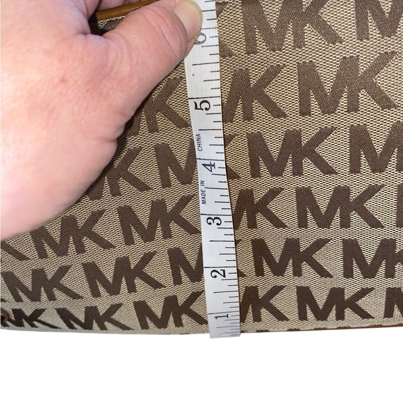 Michael Kors Jet Set brown & tan canvas Logo Tote Handbag satchel shoulder Purse - Picture 14 of 16